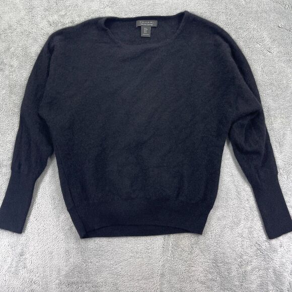 Tahari Sweater Womens Medium Black Tight Knit 2 Ply Cashmere Round Neck Pullover - Picture 1 of 9